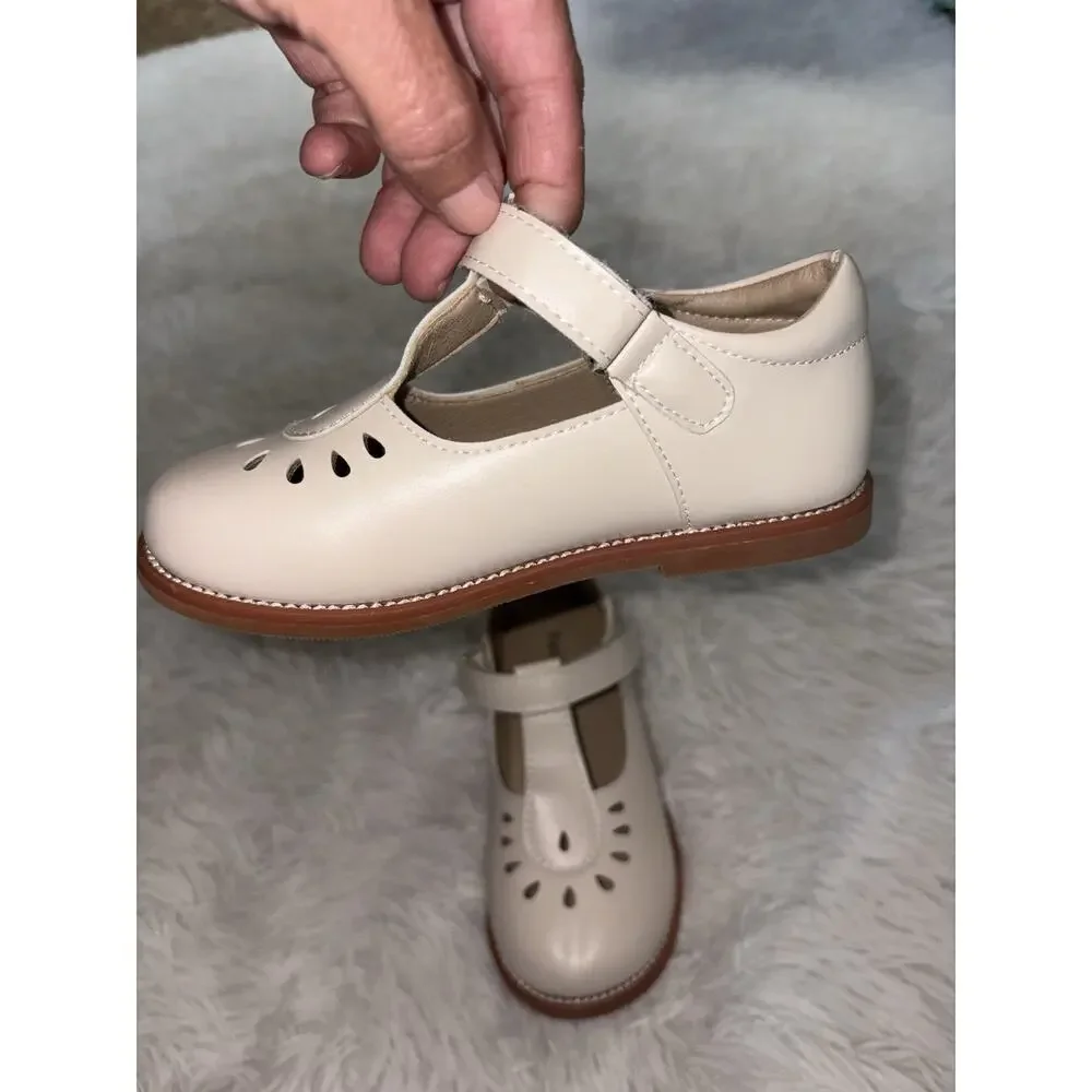 Felix & Flora Toddler Girl 9 Ivory Classic Buckle Shoes. Exc. Condition, Ador